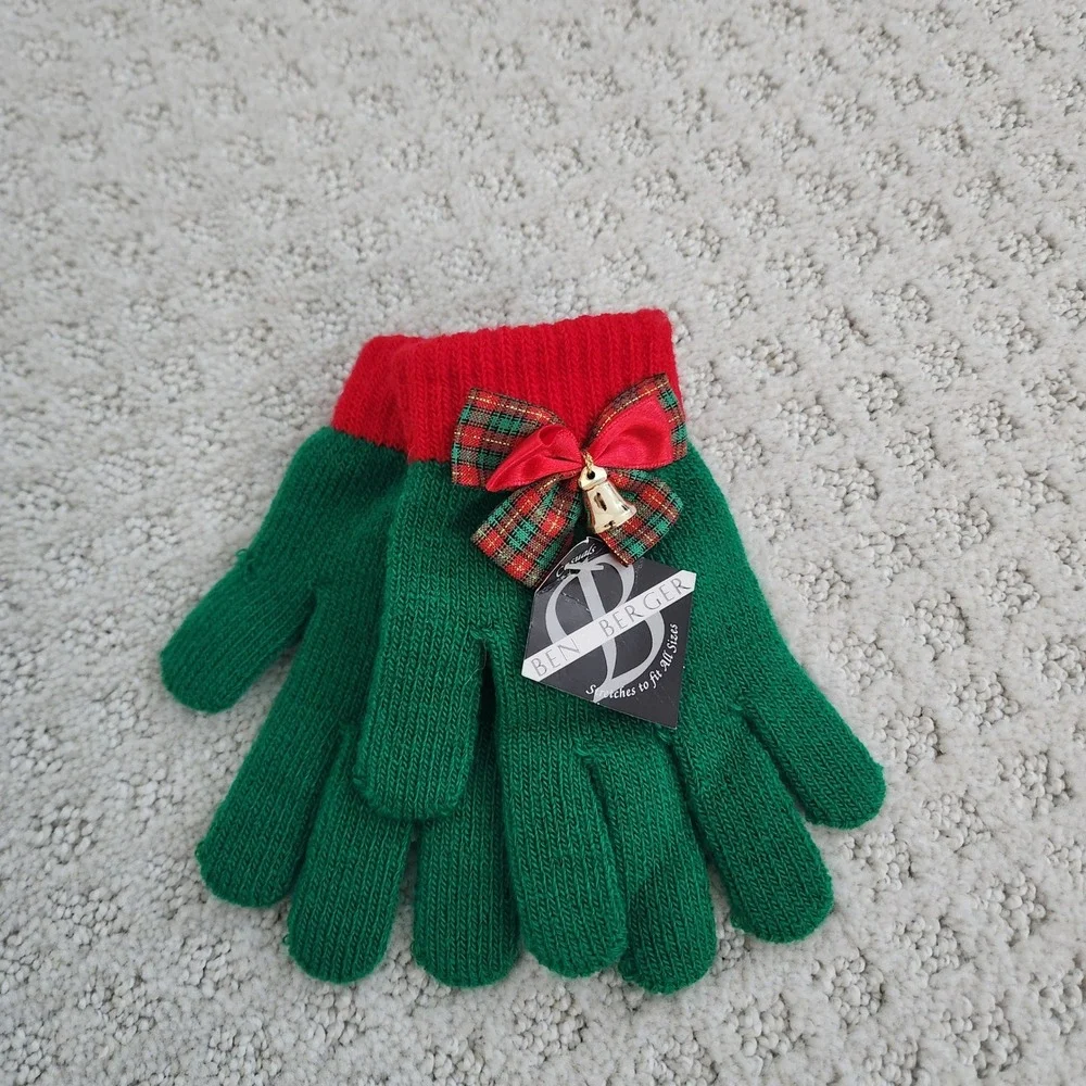 Christmas Gloves Green Red Plaid Bow Jingle Bell One Size NWT